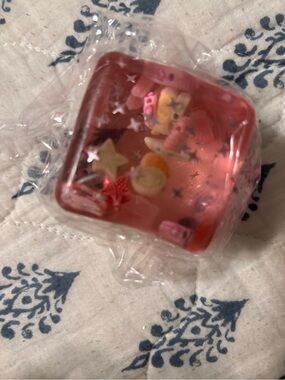 Mini Pink Sensory Water Cube Toy with Floating Charms